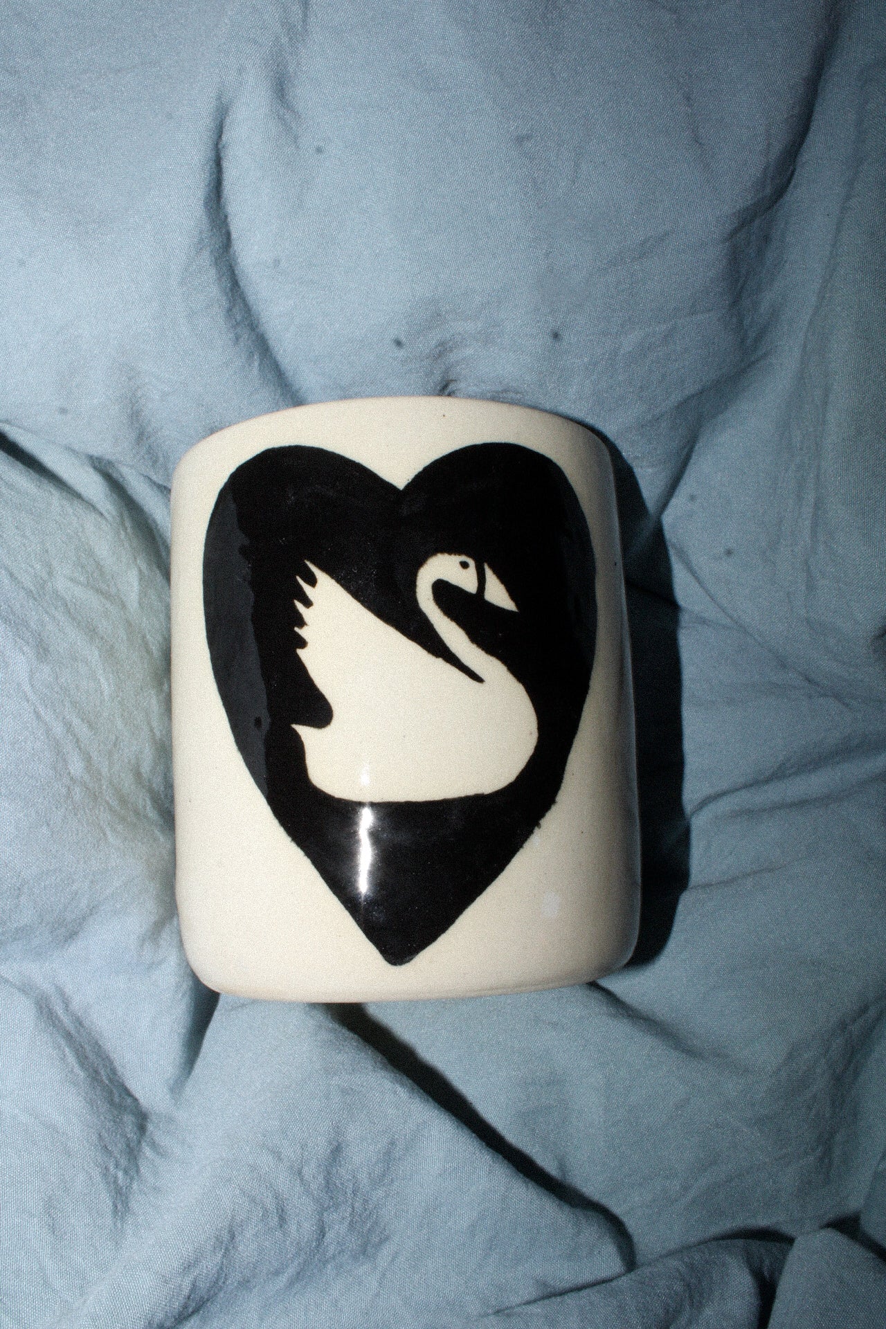 10 OZ heart swan