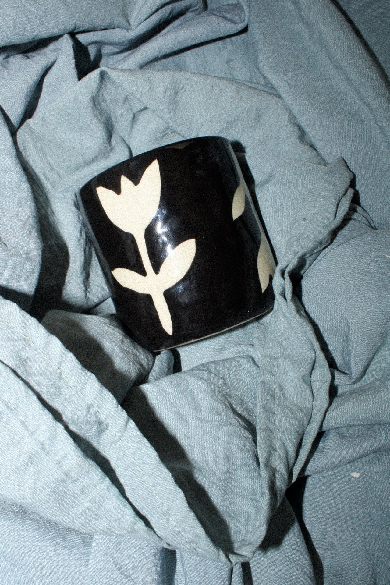 tulip cup - black